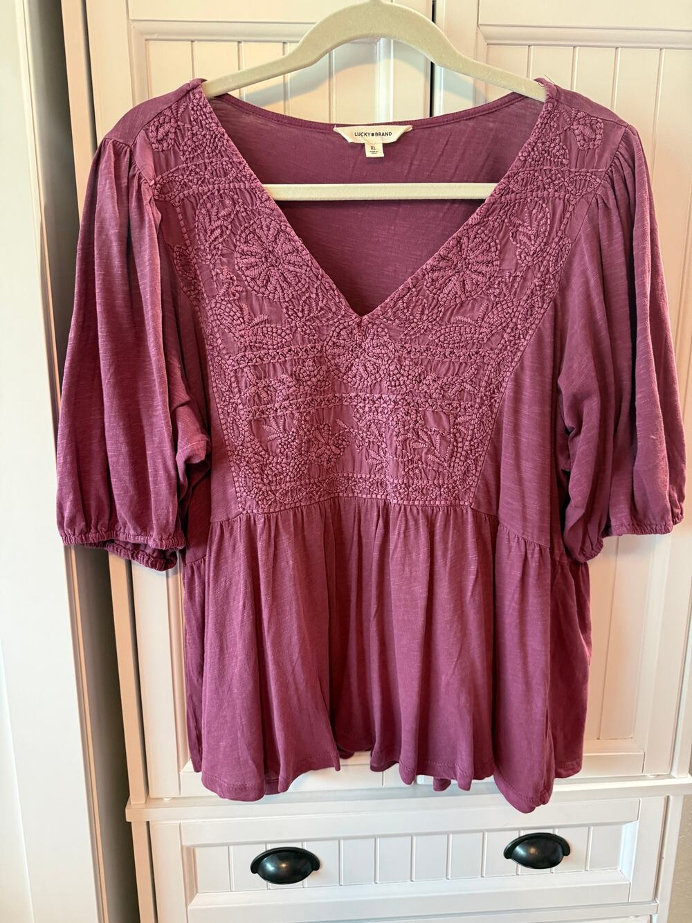 Lucky Brand embroidered yoke peasant top huckleberry XL EUC